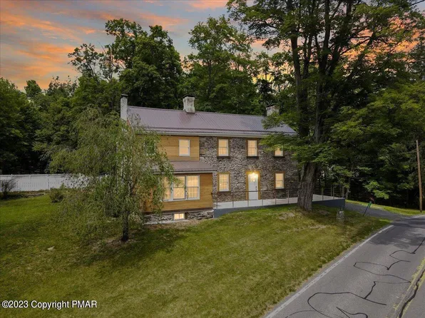 2408 Clearview Ave, Stroudsburg, PA 18360