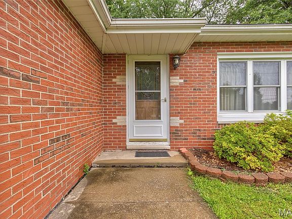 5th image of 5673 Humbert Rd