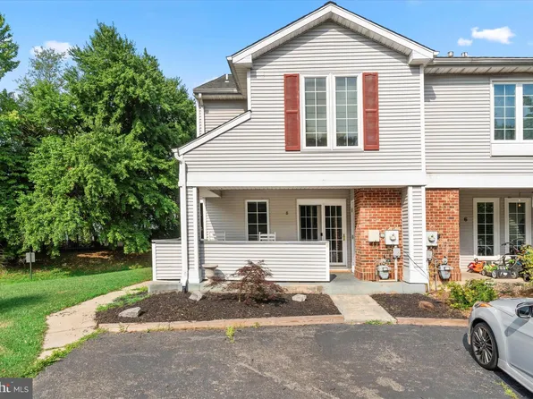 8 Big Bear Ct, Bear, DE 19701