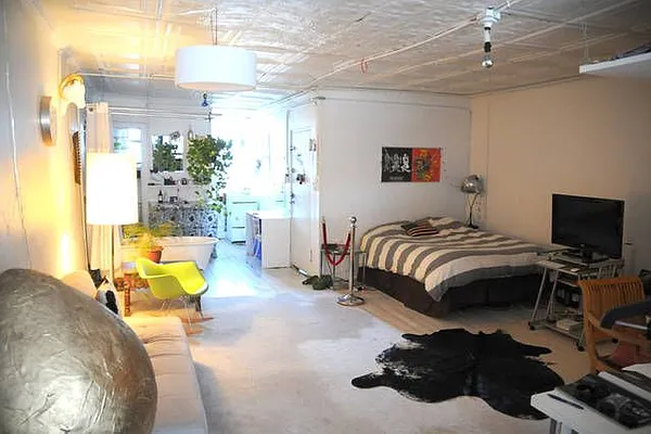 Rented by Owner | media 9