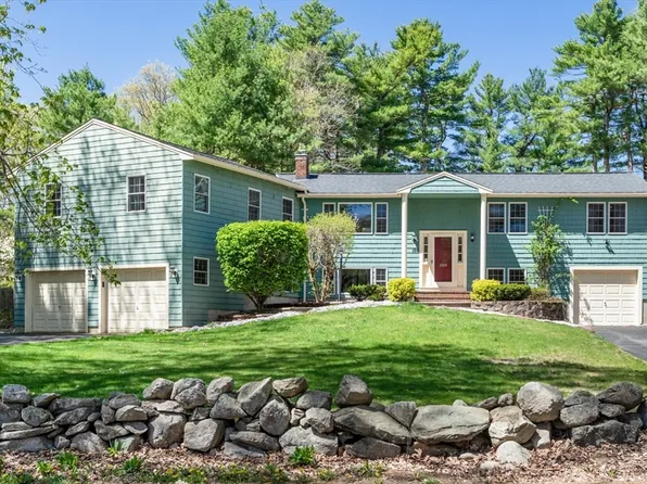 186 Ridge St, Millis, MA 02054