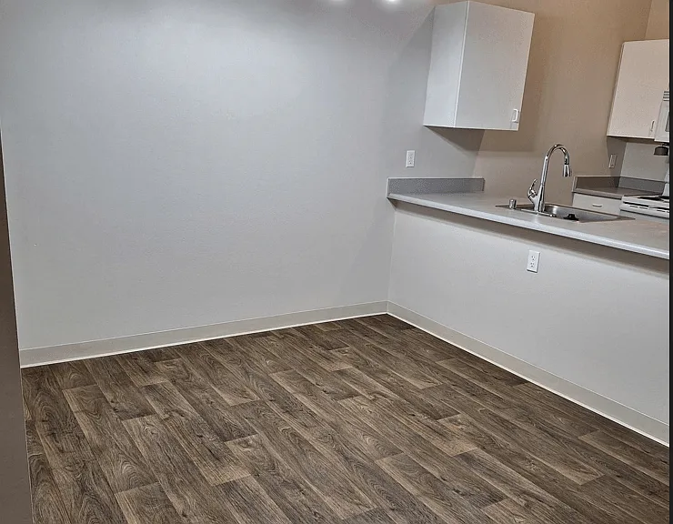 WOODLAND APARTMENTS — Photo 10