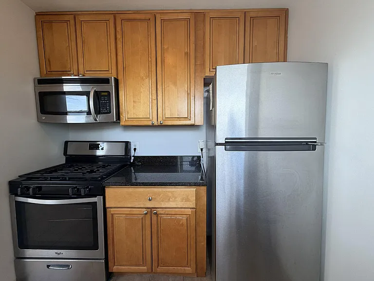 430 N Armistead St #302 — Photo 8