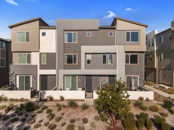 27579 Sanctuary Ct, Valencia, CA 91381