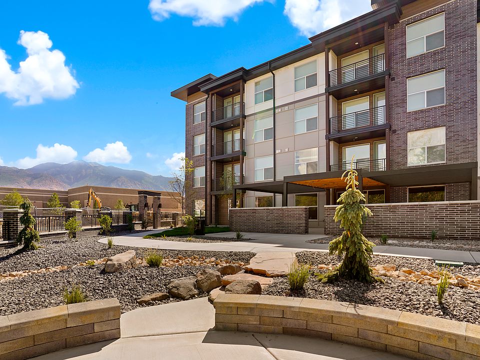 Sitting area next to the Ogden River