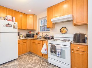 20-18 33rd St #1C, Astoria, NY 11105