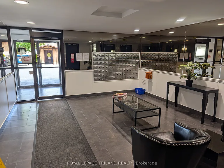 135 Base Line Rd W #306 — Photo 2