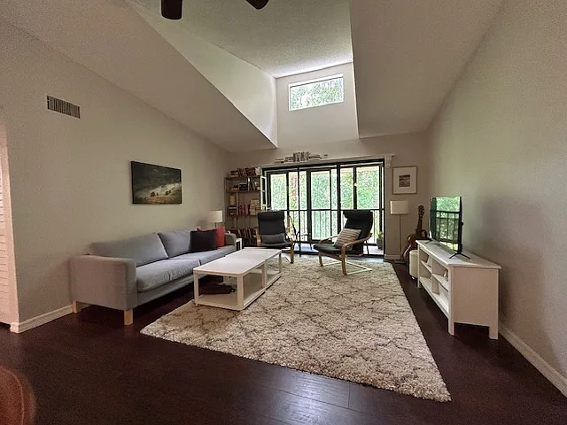 1398 Shady Pine Way #B — Photo 5
