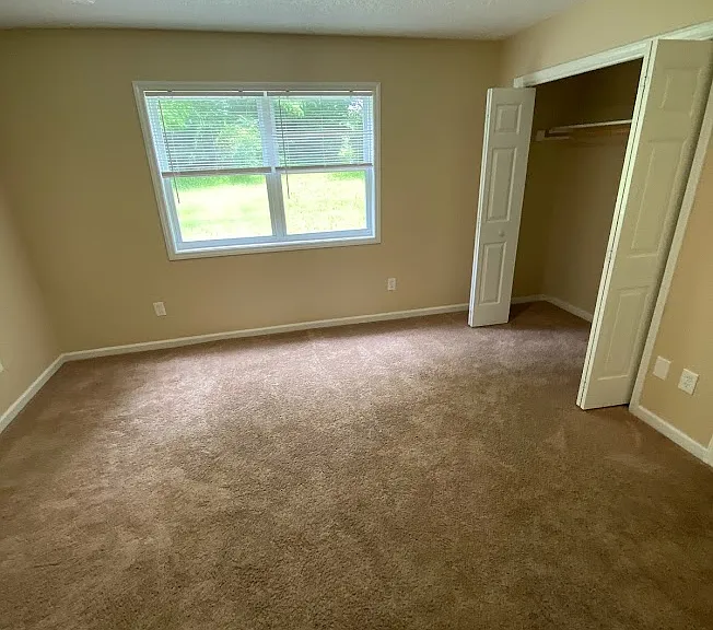 900 N Barton St #2 — Photo 6