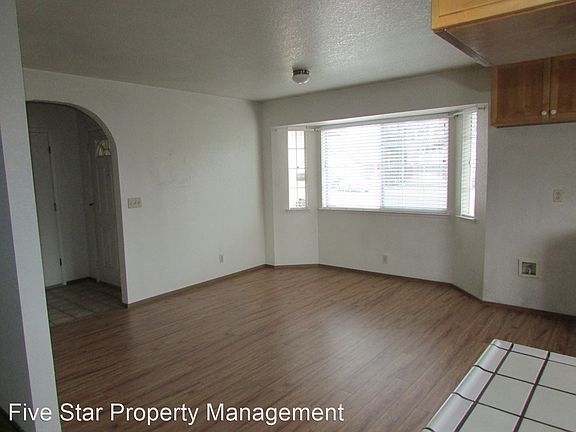 4th image of 3804 Gatsby Ct