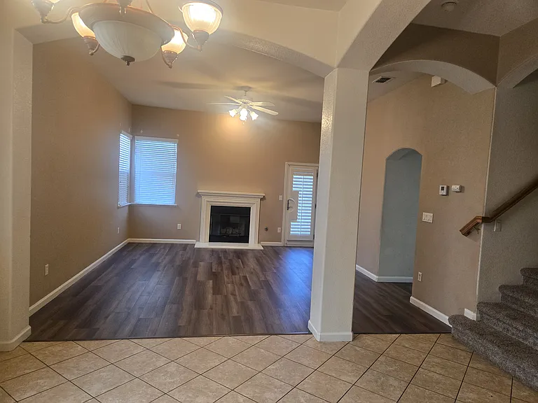 1871 Ravenna Way — Photo 7