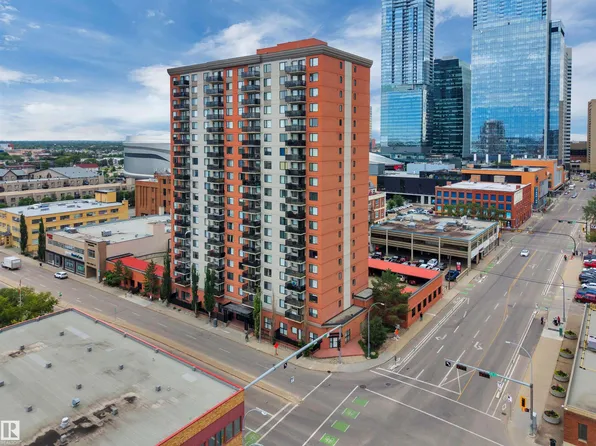 10303 105th St NW #1701, Edmonton, AB T5J 5G3