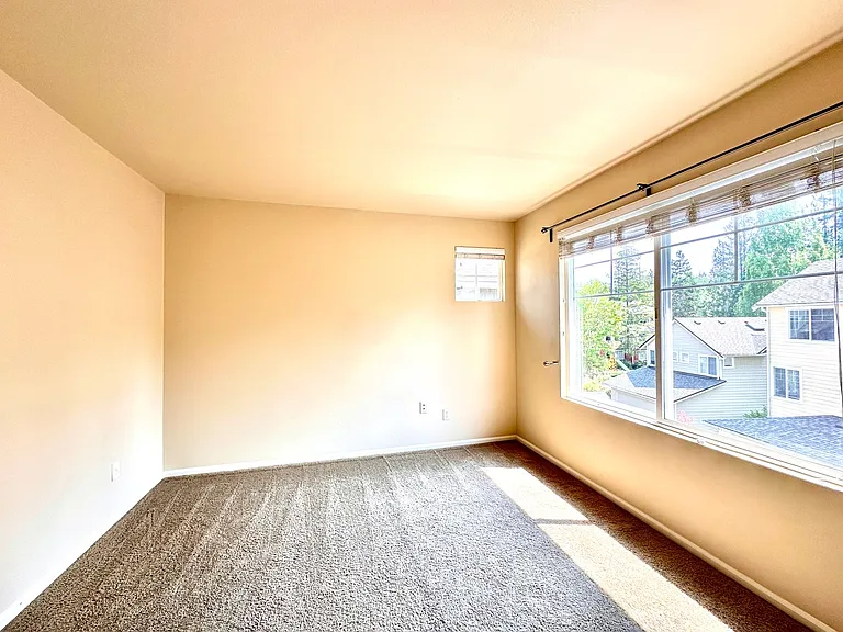515 225th Pl NE #33 — Photo 23