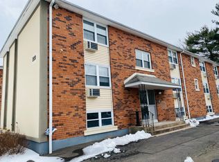 123 Green St #203, New Britain, CT 06051