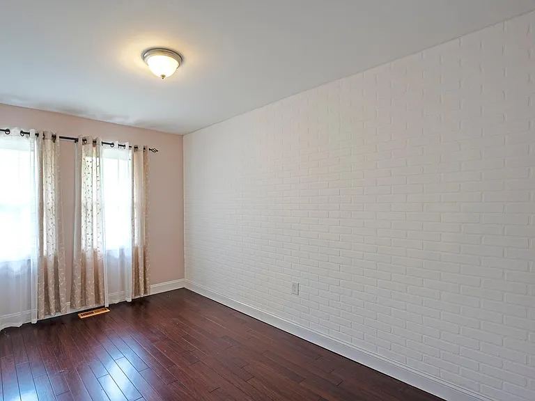 5411 Crossrail Dr — Photo 13