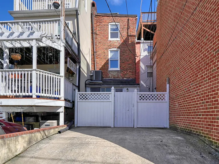 1412 Battery Ave — Photo 45