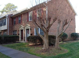 6822 Farmingdale Dr APT F, Charlotte, NC 28212