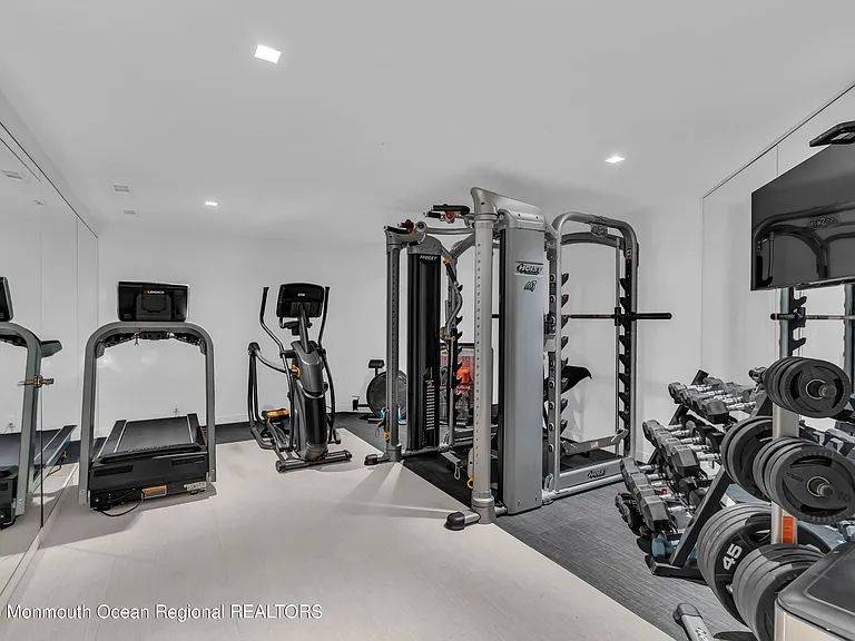 502 Brighton Ave — Photo 59