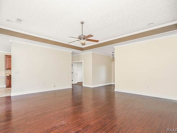 3rd image of 3200 Little Rd