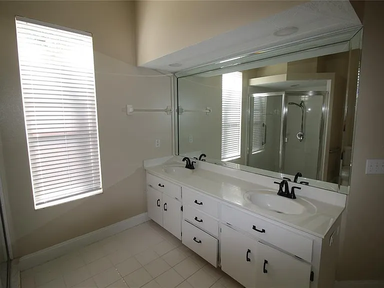 18965 SW 98th Pl — Photo 17