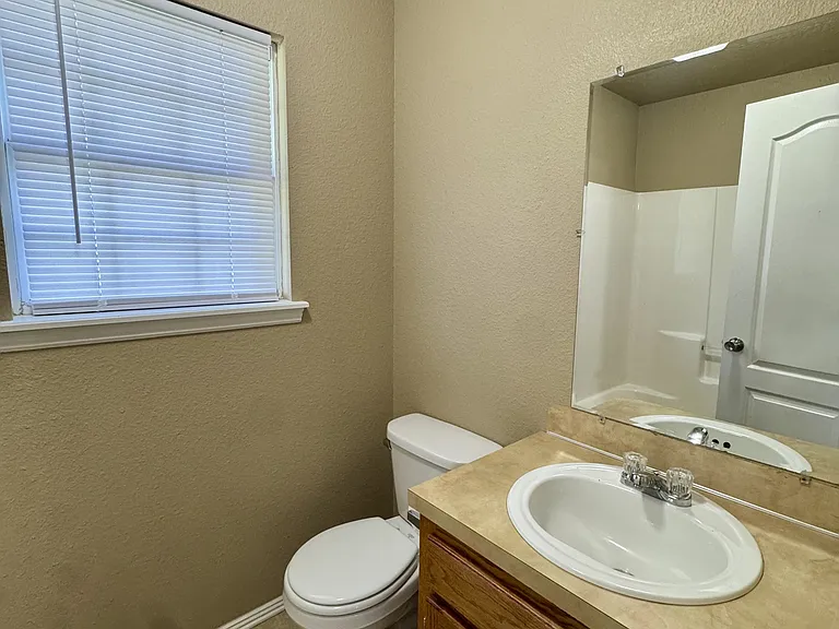 121 Lanita Dr — Photo 9