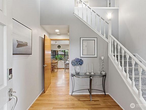 3rd image of 20712 33rd Avenue W