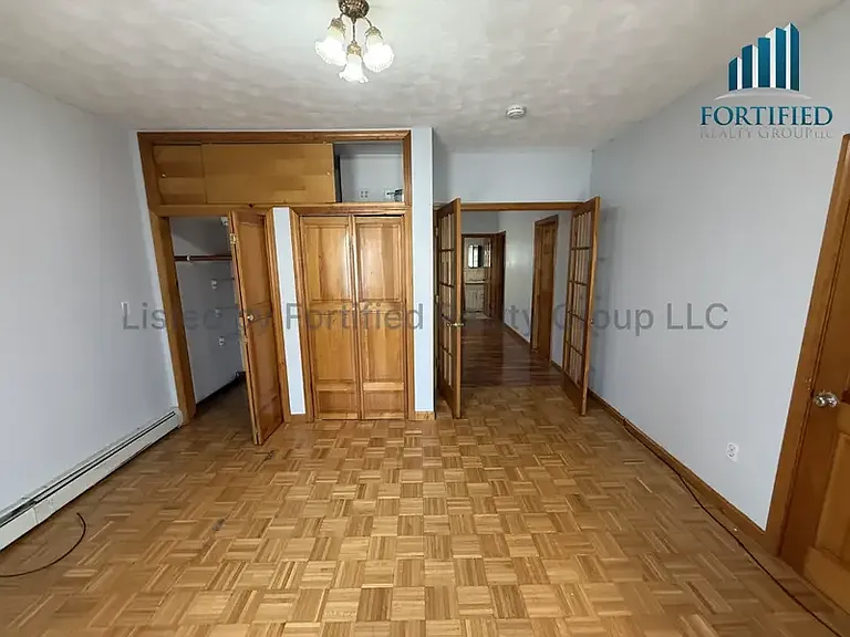 46 Pitman St #2F — Photo 3