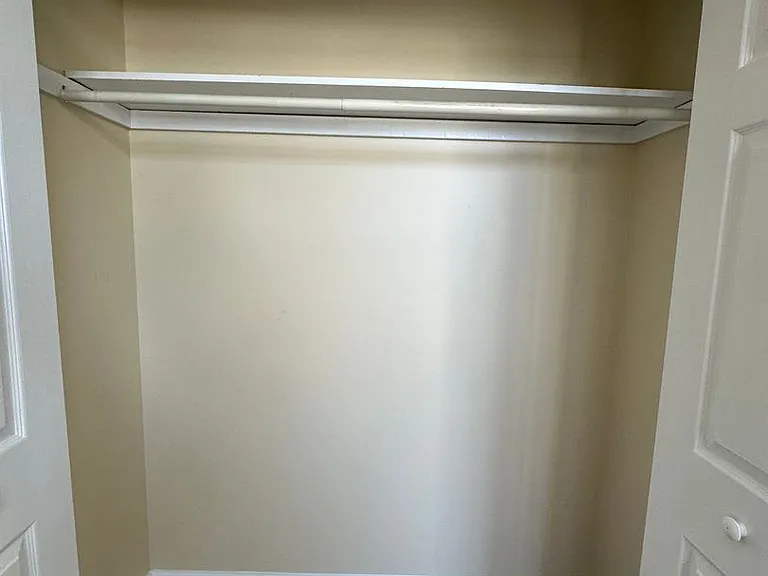 204 Grandford Pl — Photo 37