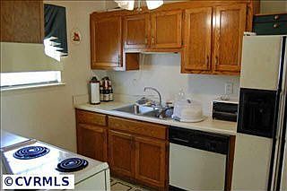 4th image of 4908 Lindy Ln
