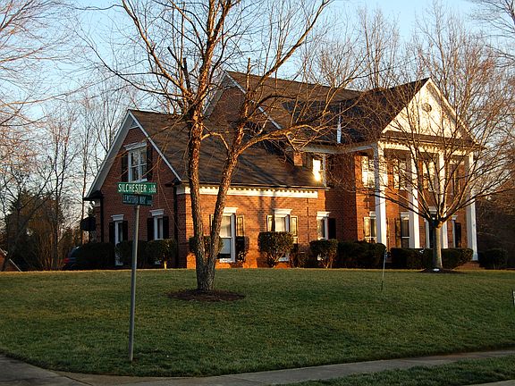 2nd image of 5318 Silchester Ln