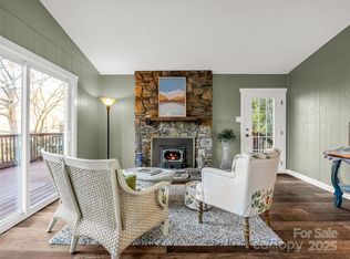1625 Mountain Cove Rd, Black Mountain, NC 28711