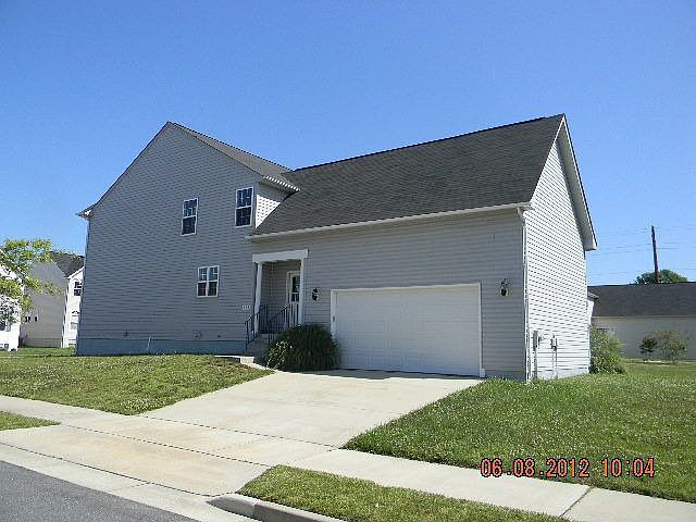 2nd image of 206 Coleman Dr