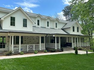 1600 E Brow Rd, Signal Mountain, TN 37377