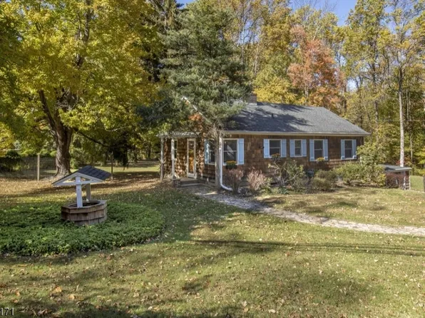 54 Lloyd Rd, Bernardsville Boro, NJ 07924