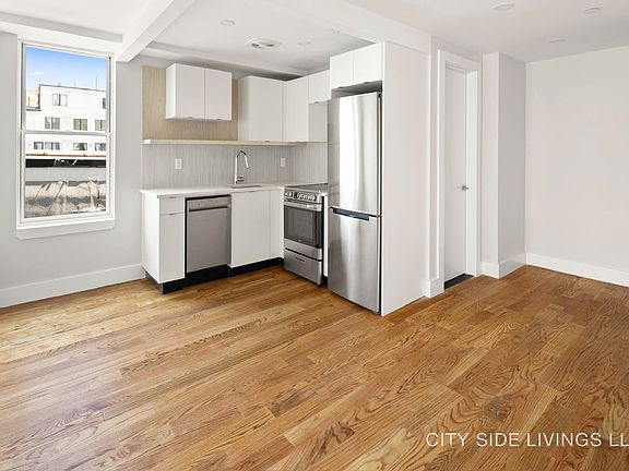 2nd image of 998 Carroll St #3F