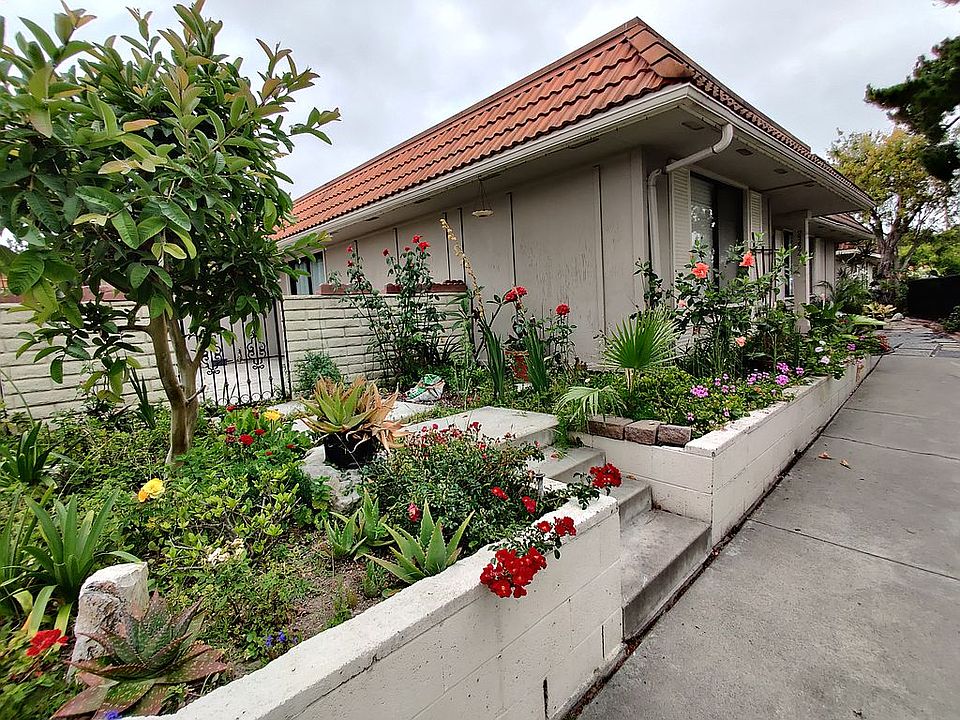 1st image of 23571 El Cerrito