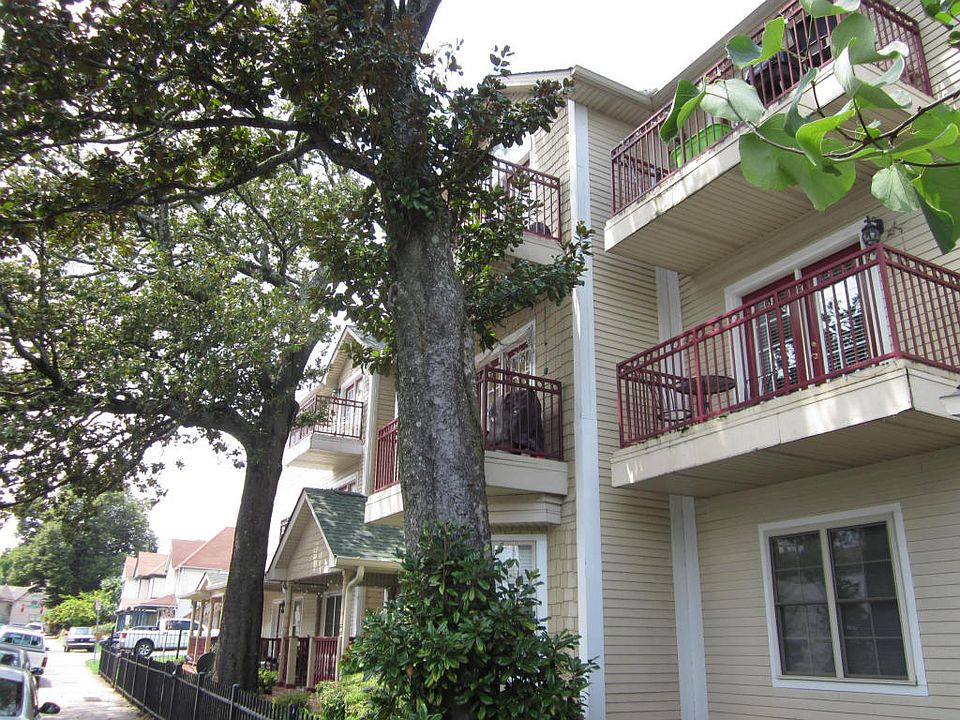 1st image of 1624 Queen Anne Way