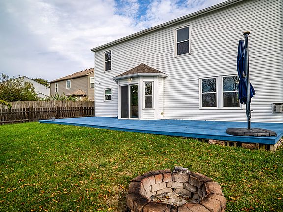 3rd image of 5712 Newhall Dr