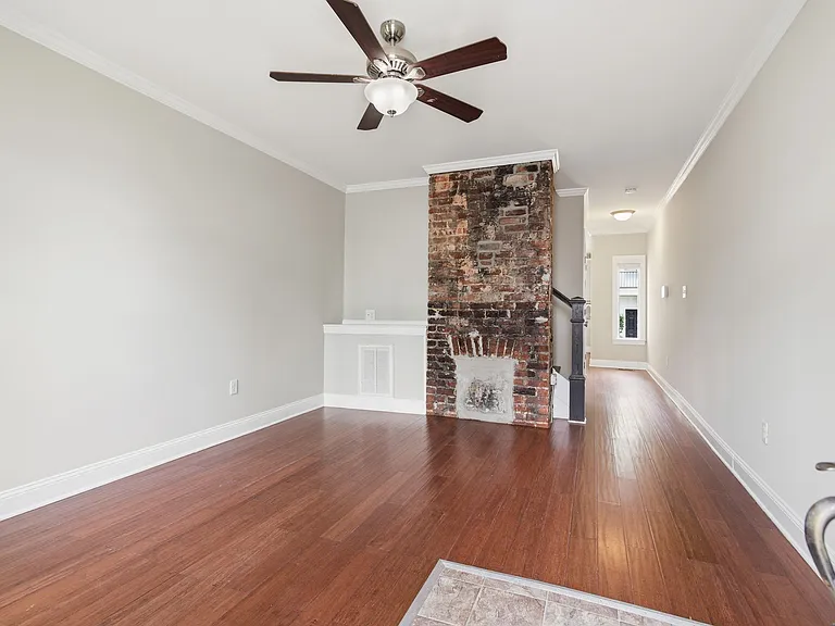 972 Pink St — Photo 4
