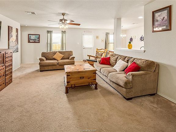 5th image of 15121 Pidmont Ln