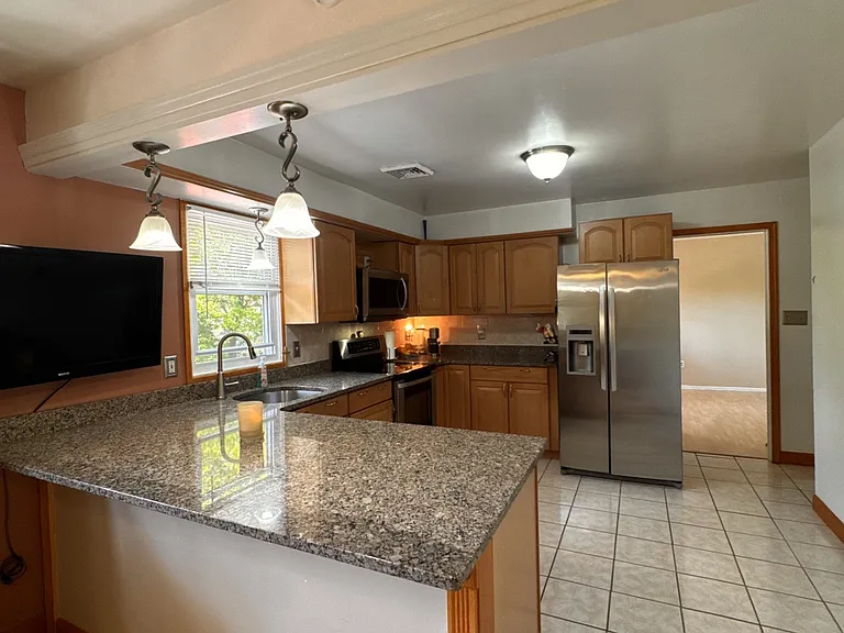 4902 Creek Dr — Photo 14