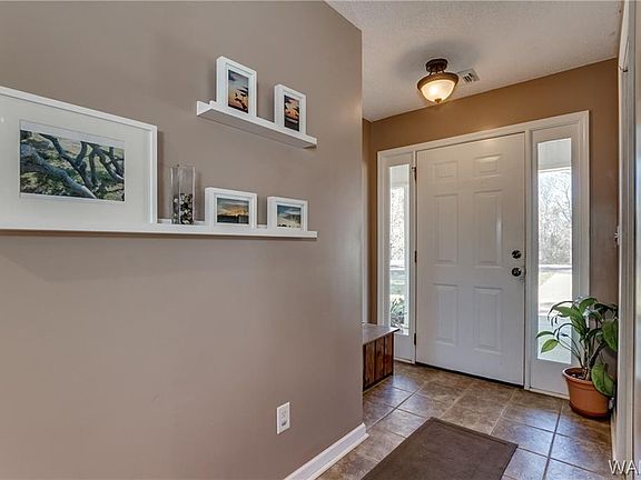 4th image of 10388 Haun Dr