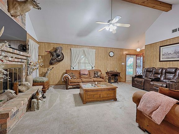 5th image of 2211 Riverview Dr