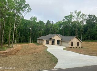 2199 County Line Rd, Crystal Springs, MS 39059