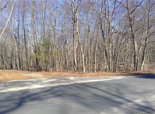 0 White Oak Dr, Wyoming, RI 02898