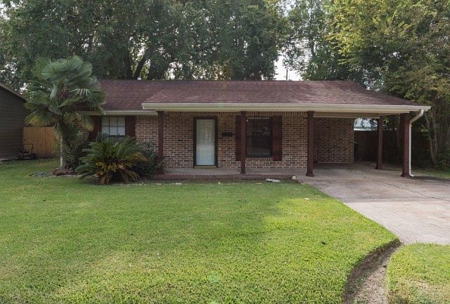 1st image of 716 S 10th St