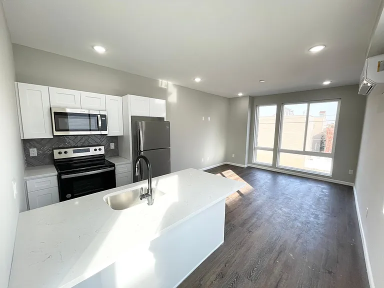 1228 N Marshall St #2A — Photo 10
