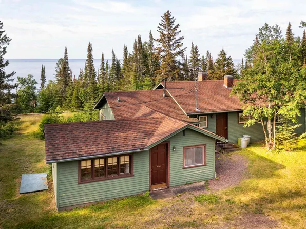 2206 W Highway 61, Grand Marais, MN 55604