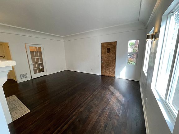 3rd image of 4266 Leimert Blvd