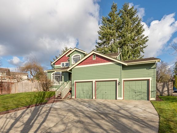 3rd image of 7215 201st St E